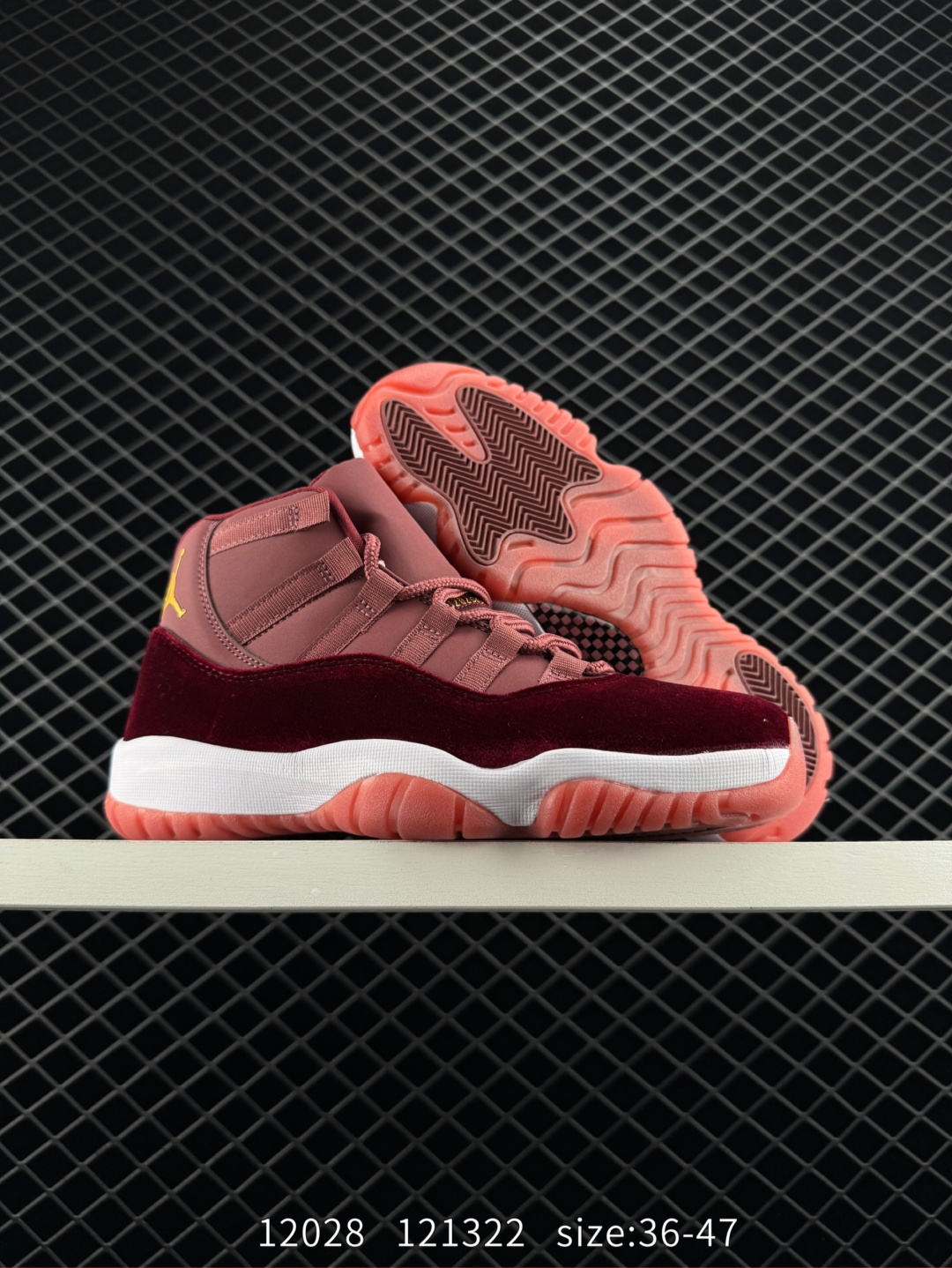 Nike Air Jordan 11 Retro Low LE
